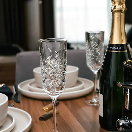 Wroc'love By Me &301 Legnicka & Self Check-in 24h & Lift & Air Conditioning Apartment Breslau